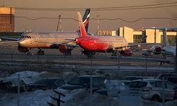 Yedek parça bulamayan Rus hava yolu şirketleri uçaklarını söküyor