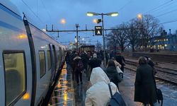 Uppsala ve Stockholm arasındaki tren trafiğinde duraklama