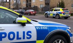 Växjö'de şaşkınlık yaratan olay! Ev basıp iki kişiyi hastanelik ettiler