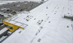 Aşırı kar nedeniyle: IKEA mağazası çatı çökme riski yüzünden boşaltıldı