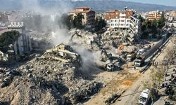 Deprem felaketinde 40 bin 642 kişi hayatını kaybetti