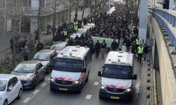 Hollanda’da Müslümanlar Kur'an-ı Kerim'e yönelik saldırıları protesto etti