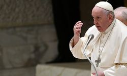 Papa Franciscus'tan Türkiye ve Suriye'deki depremzedeler için dayanışma çağrısı
