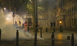 Fransa'daki protestoların 6. gecesinde 157 kişi gözaltına alındı