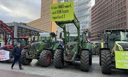 Almanya'da binlerce traktör şehre inince
