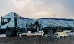 İsrail Gazze'ye gitmeye hazırlanan BM gıda konvoyunu vurdu