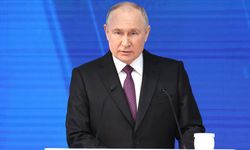Rusya'da sürpriz yok: Putin kesin olmayan ilk sonuçlara göre devlet başkanlığı seçimini kazandı
