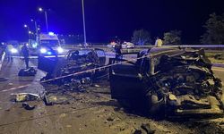 Gurbetçi Ailenin Karıştığı Kazada İki Otomobil Çarpıştı: 2 ölü, 4 yaralı