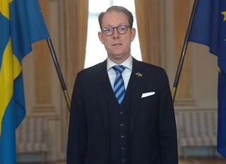 İsveç Dışişleri Bakanı Billström’den Danimarka’ya geçmiş olsun mesajı