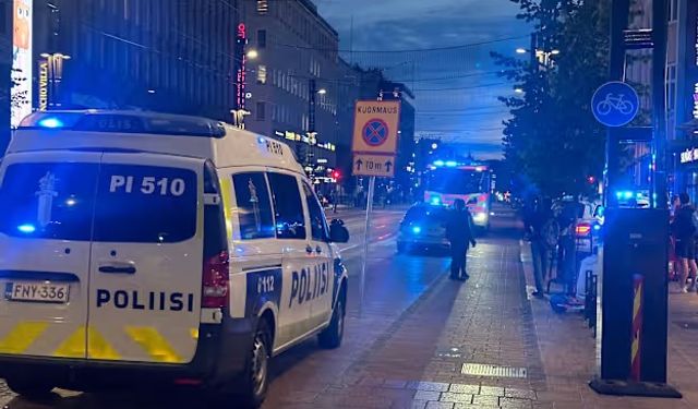 Finlandiya'da bir anne çocuğunun gözü önünde cadde ortasında vurularak öldürüldü