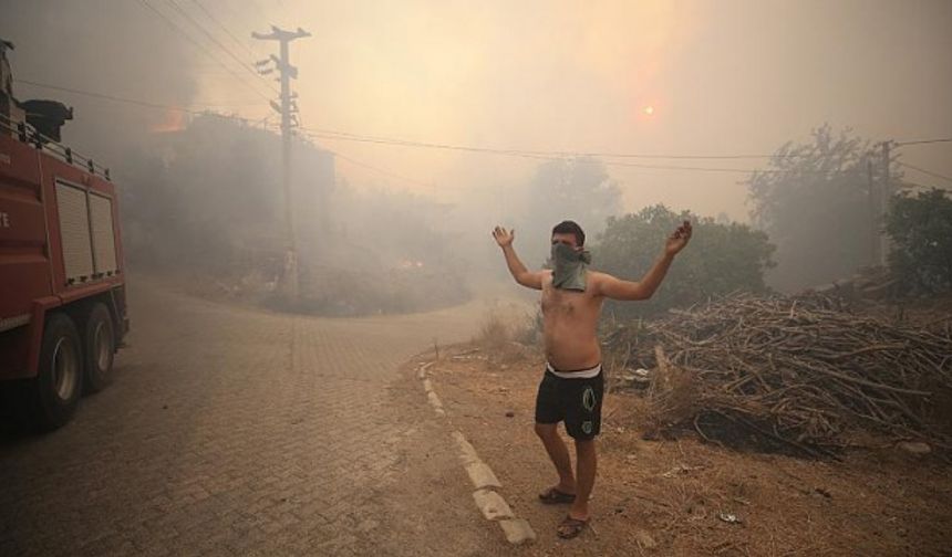 Antalya, Adana ve Mersin’deki yangınlarda son durum: Manavgat’ta 18 köy boşaltıldı, 3 can kaybı var