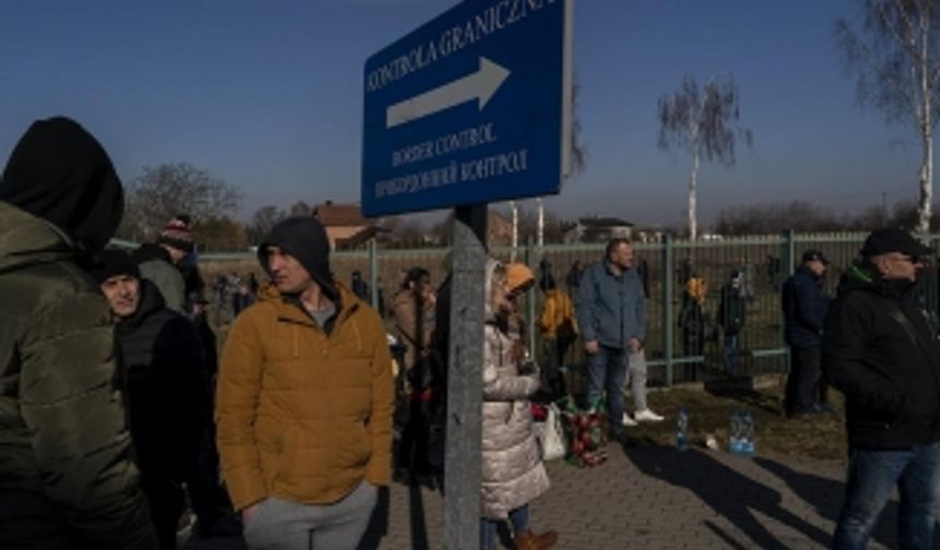 Avrupa’daki Ukraynalılar, savaşmak için ülkelerine dönüyor