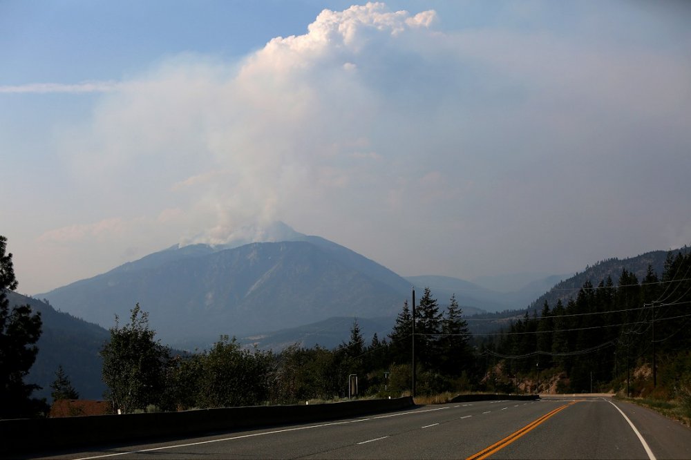 Fotoğrafta, temmuz ayında Kanada'nın British Columbia eyaletinin Lytton kasabasında çıkan orman yangını görülüyor.